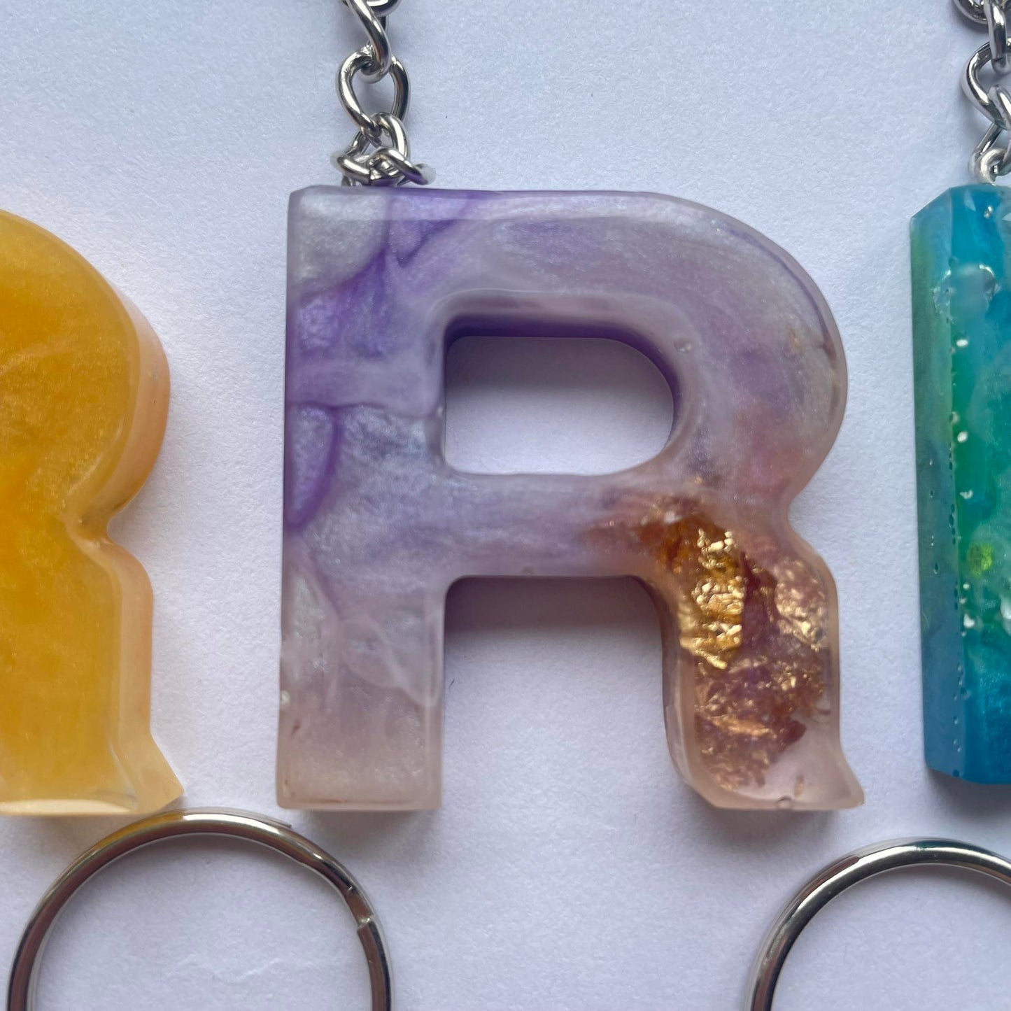 Keychain - R